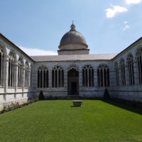 Geheimtipp: Deutscher Friedhof Campo Santo Teutonico im Vatikan und vatikanische Mensa pisa-1390944_1920